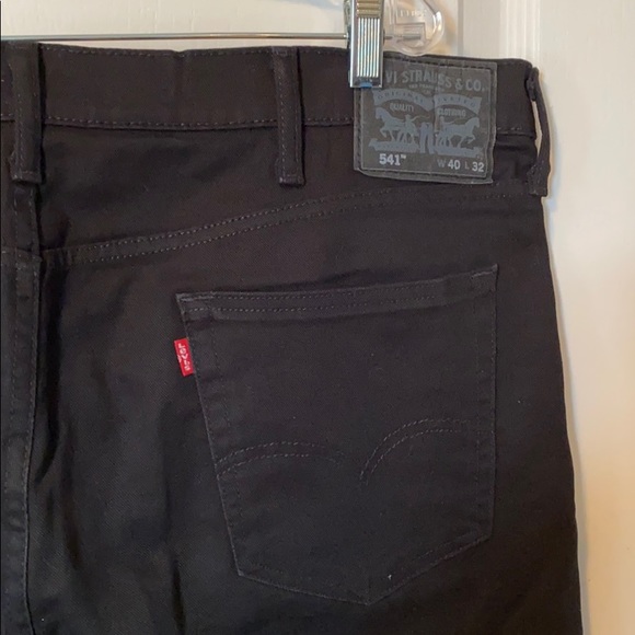 Men’s Levi 541 Jeans - Picture 3 of 4